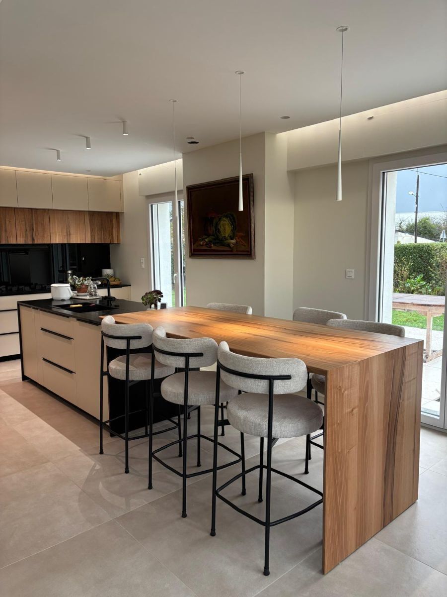 b9d8ff63-5796-4b35-9b82-8dd5585f345a