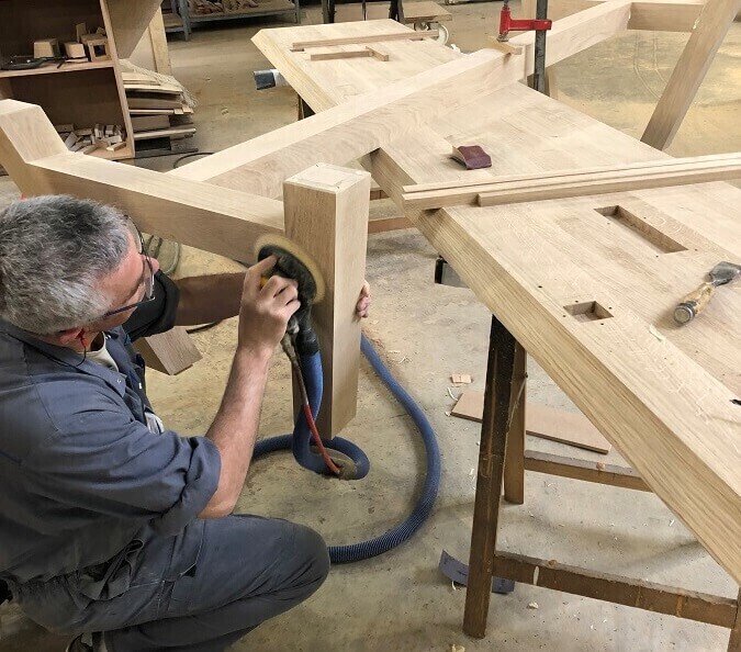 fabrication en sous traitance d'une table magistrale