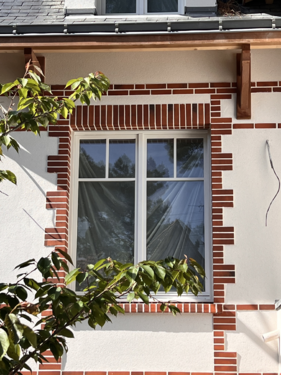 Fenêtre selectabois en eucalyptus laqué, 2 vantaux avec petits bois en T