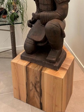 Socle en noyer français